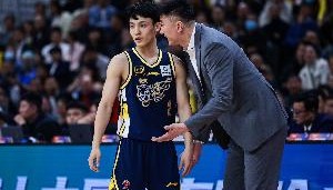 广东男篮与墨尔本老虎进行3场热身赛 先后在韶关、深圳、顺德进行